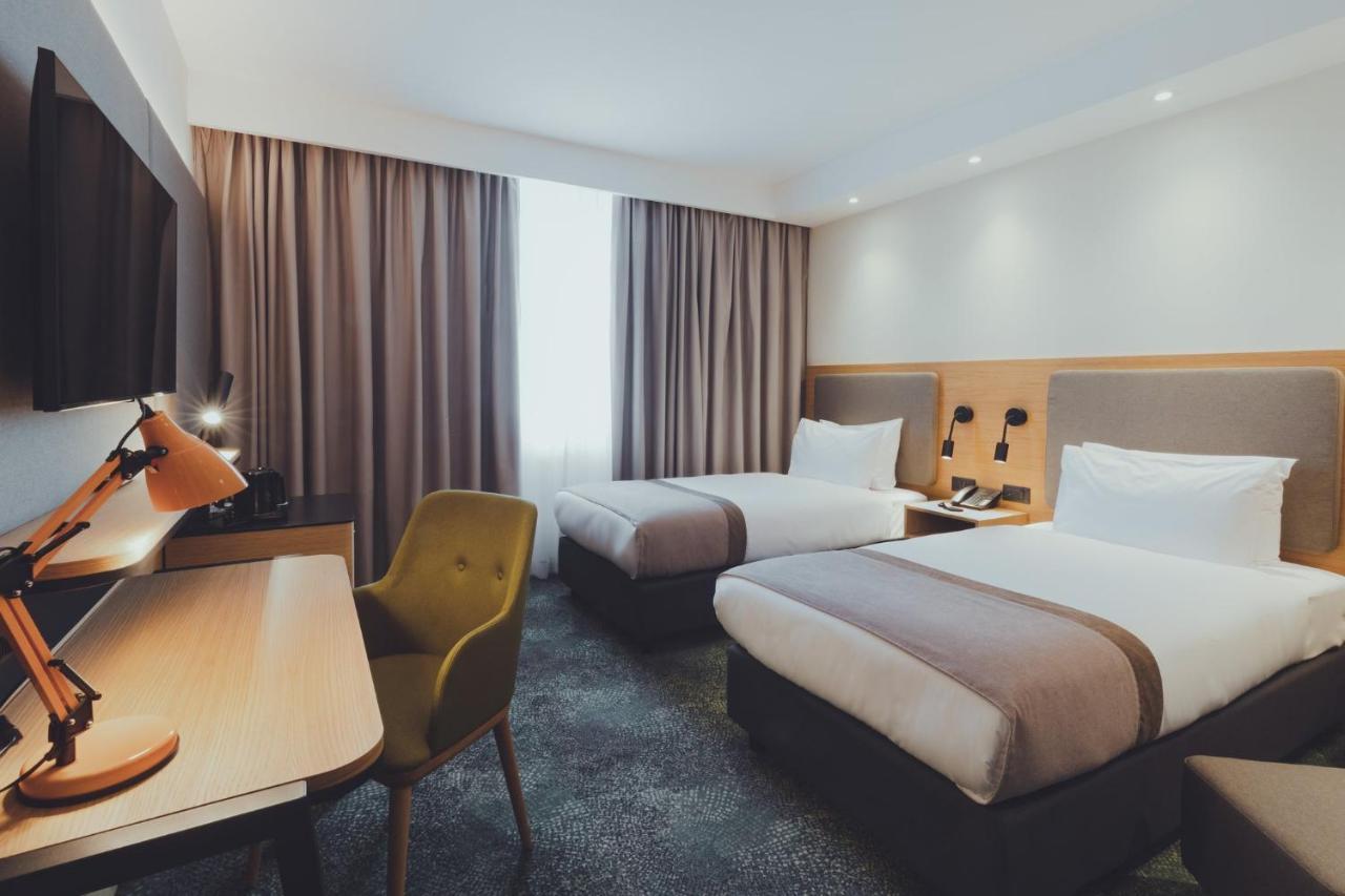 Holiday Inn Skopje By Ihg Exterior photo